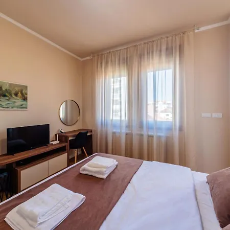 Center شقة كراغوييفاك